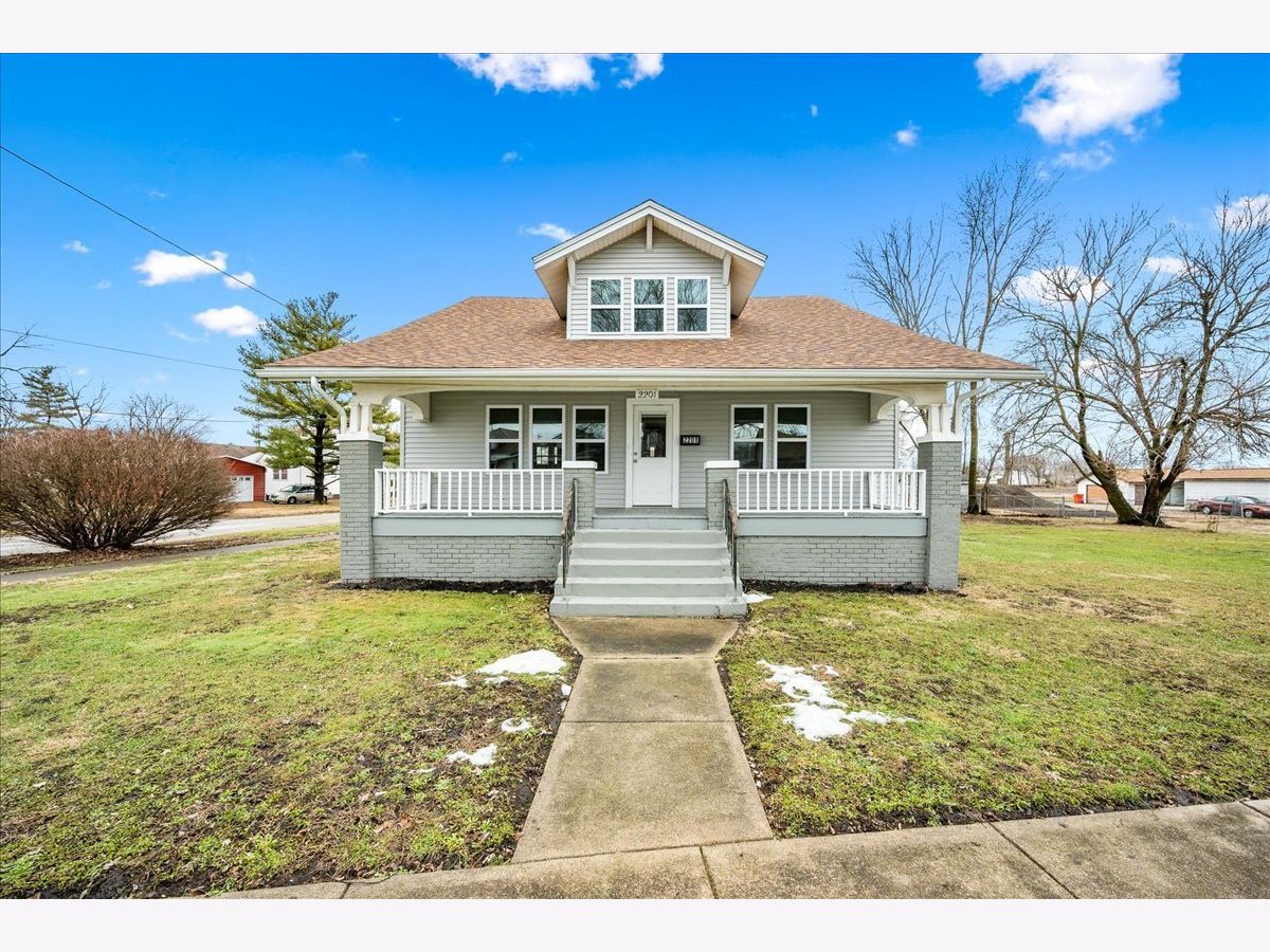  Sold Mattoon Illinois, 2201 Charleston