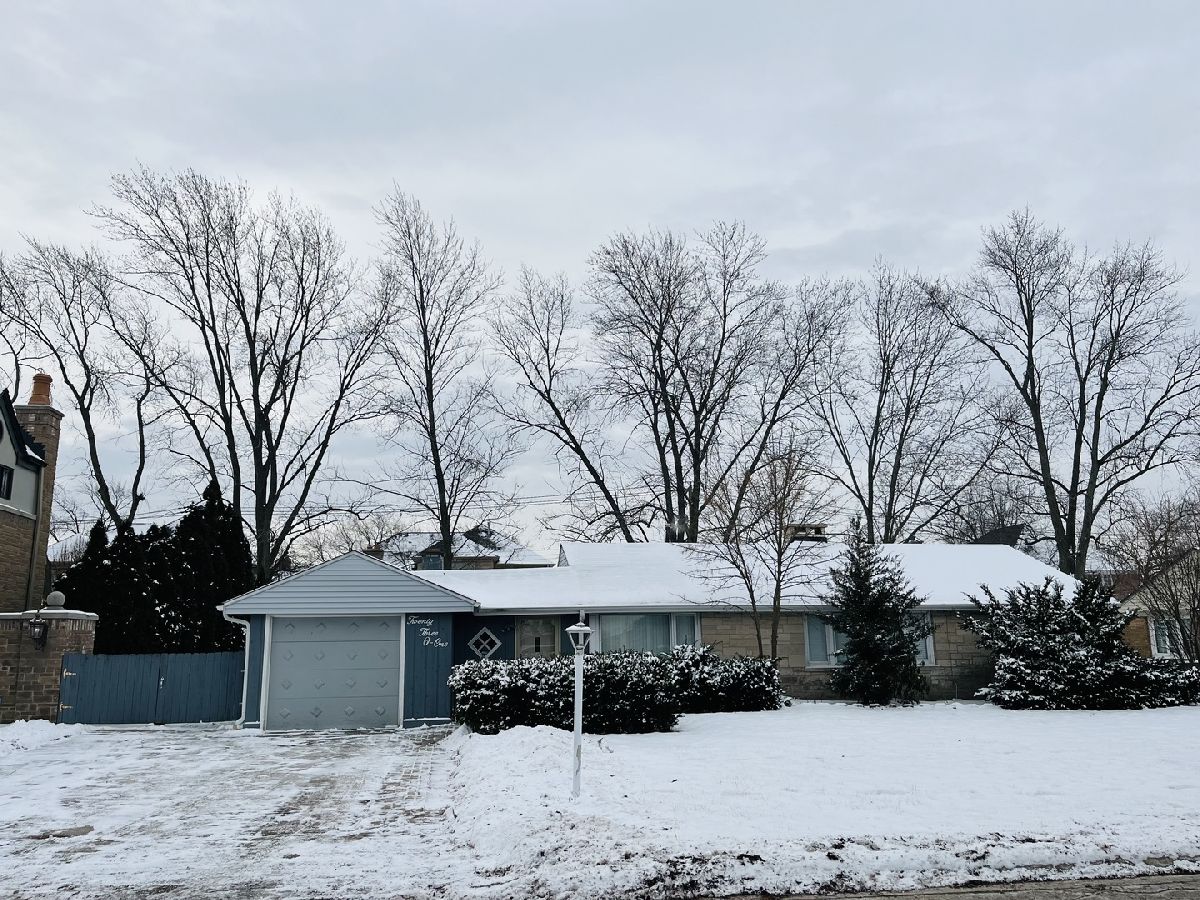 Homes Sold Manor Park Ridge Illinois, 2301 Farrell