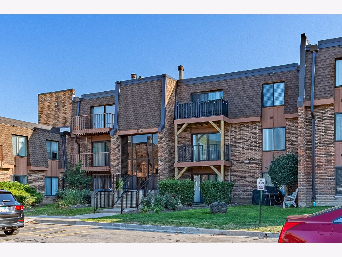 Condominiums Sold Lakewood Schaumburg Illinois, 621 Tralee