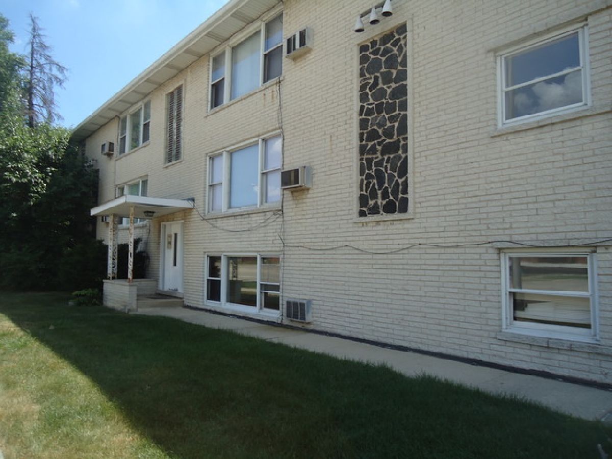  Rented Hickory Hills Illinois, 8701 81st