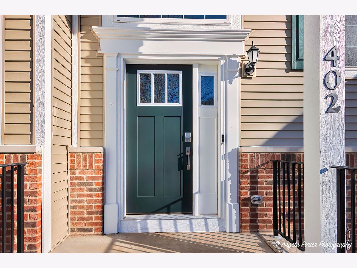 Rented Lindenhurst Illinois, 402 Neubauer