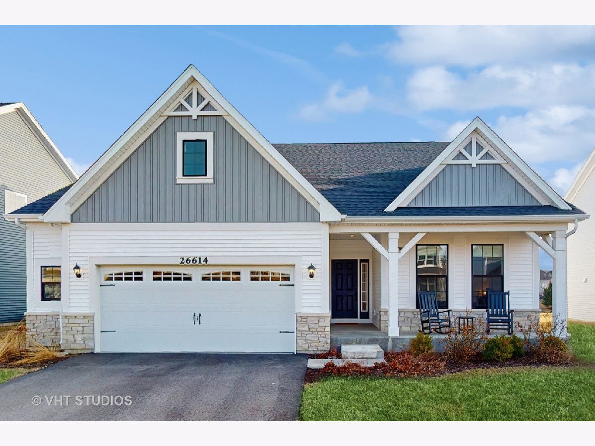Homes & Townhomes Sold Chatham Square Plainfield Illinois, 26614 Red Apple