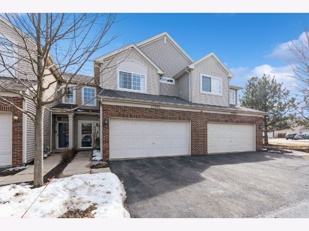 Townhomes & Homes Sold Willow Walk Lockport Illinois, 17666 Alta