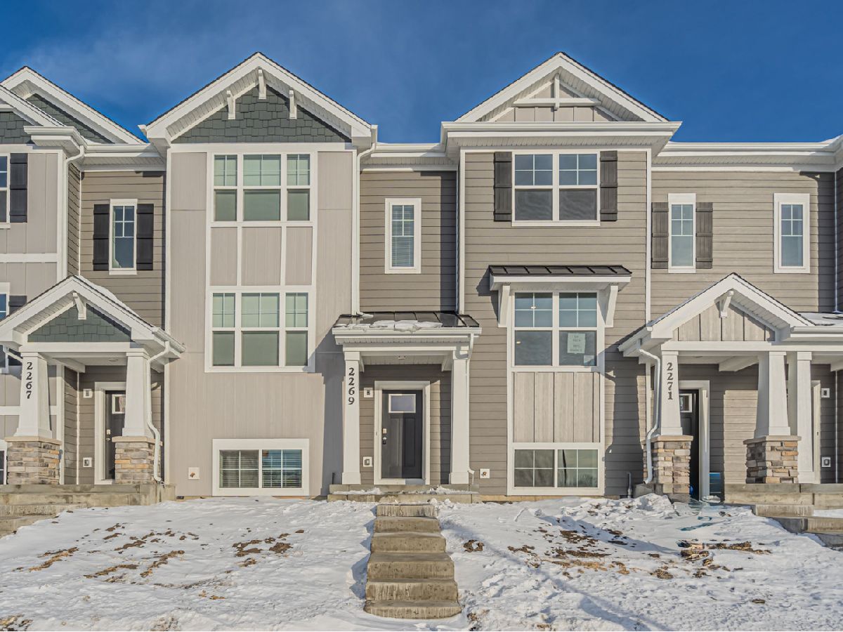 Condos & Townhomes Rented The Townes At Oak Creek Mundelein Illinois, 2269 Glacier