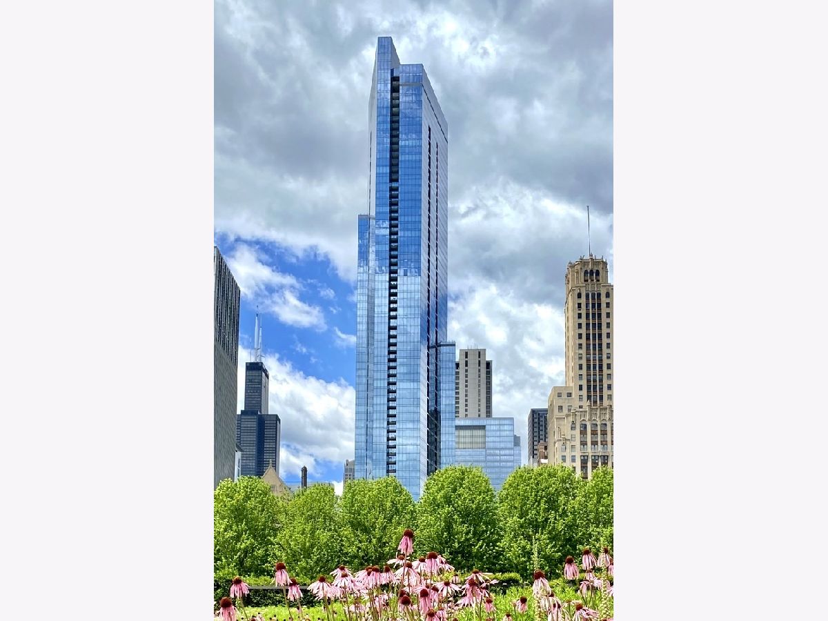 Condominiums Rented The Legacy At Millennium Park Chicago Illinois, 60 Monroe