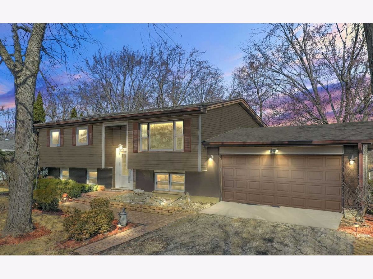 Homes Sold Lakeland Shores Mchenry Illinois, 4504 Ramble