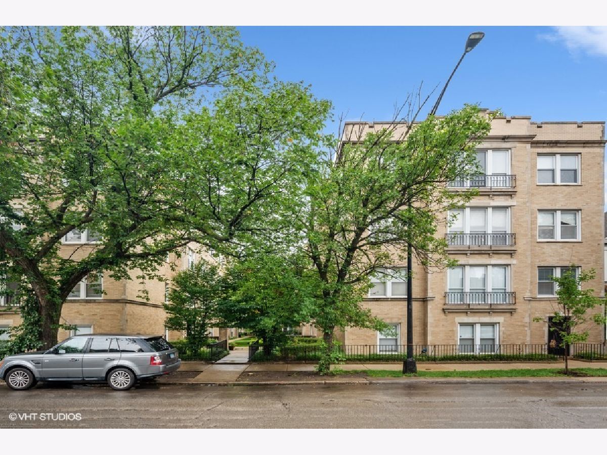 Condominiums Rented Ravenswood Court Chicago Illinois, 4514 Ashland