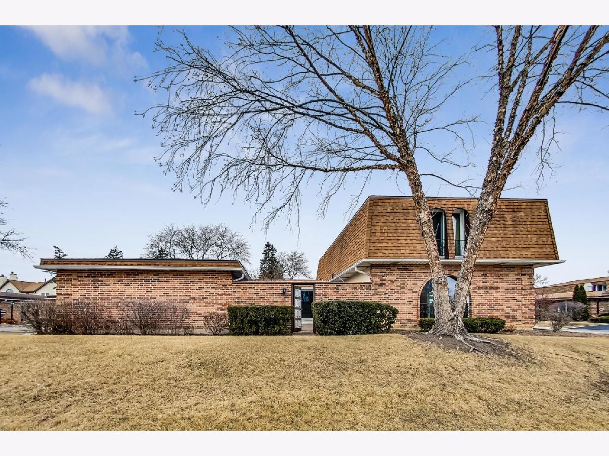 Condos & Townhomes & Homes Sold Villas Salceda Northbrook Illinois, 2510 Salceda