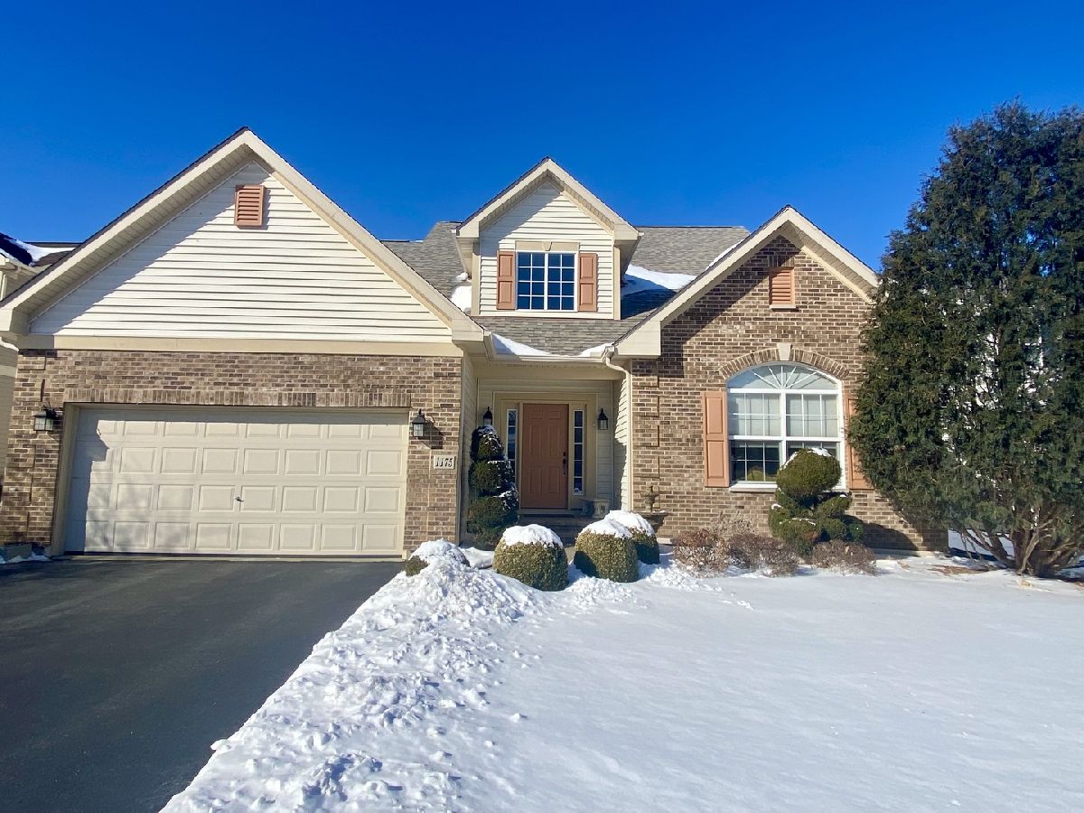 Townhomes & Condos & Homes Sold Princeton West Elgin Illinois, 1175 Shawford Way