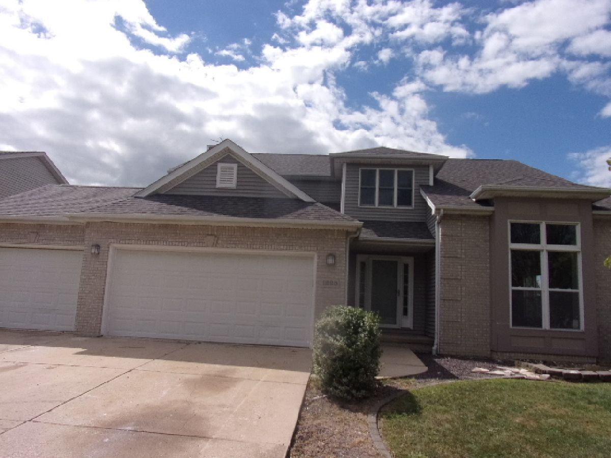 Homes & Condos & Townhomes For Sale Eagles Landing Normal Illinois, 1225 Lodge Pole Lane
