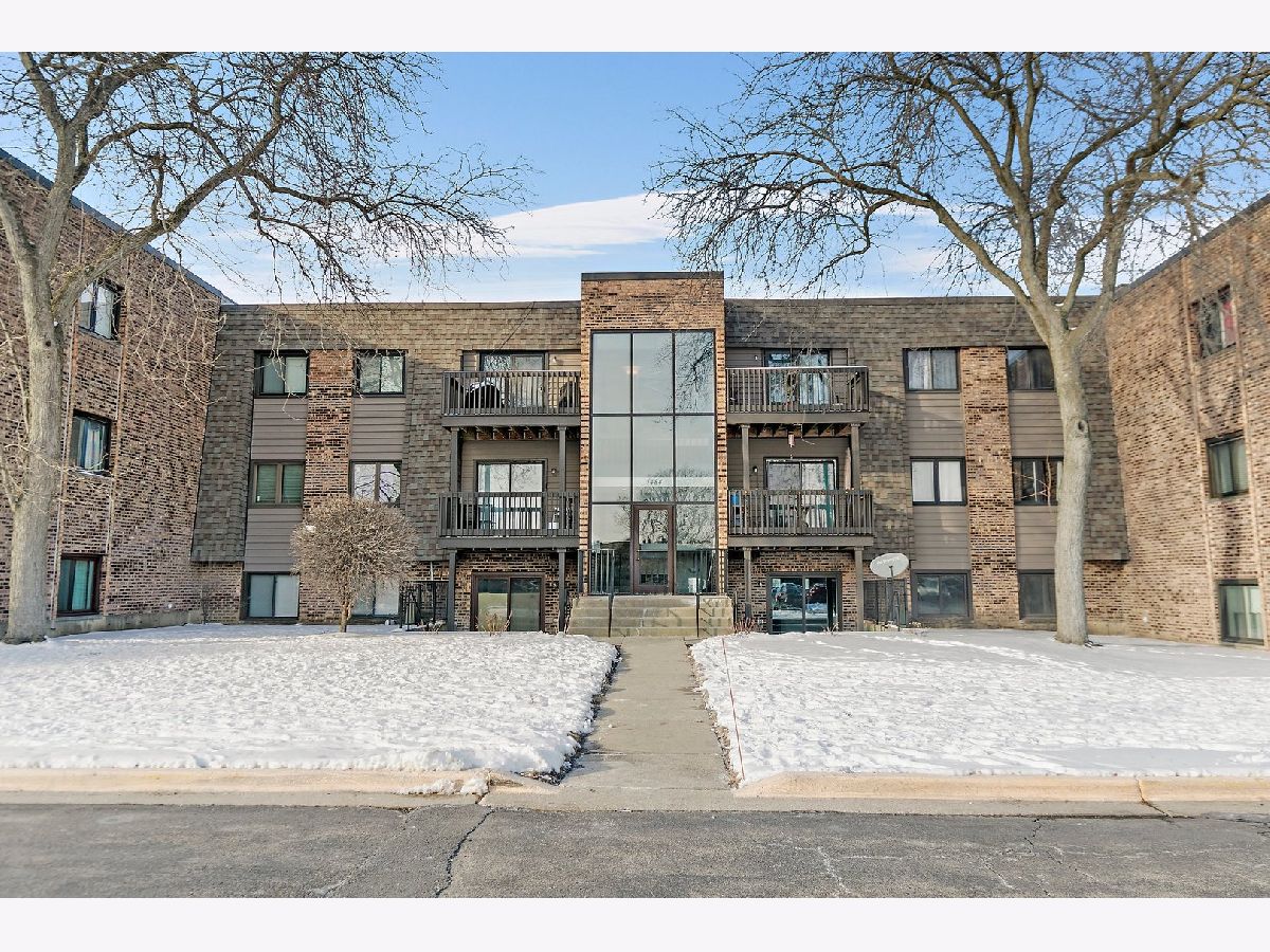 Condominiums Sold Drake Terrace Wheaton Illinois, 1484 Stonebridge