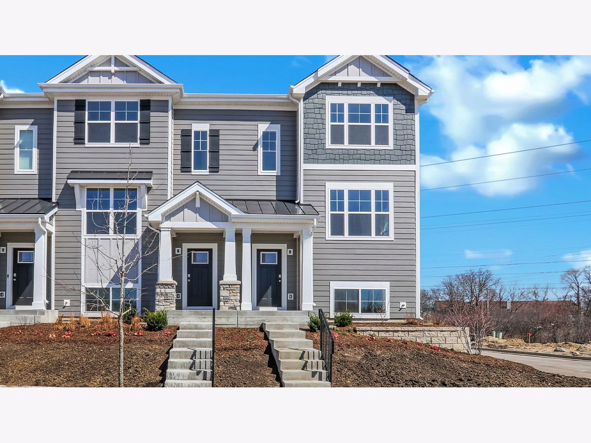 Condos & Townhomes Sold The Townes At Oak Creek Mundelein Illinois, 2259 Glacier
