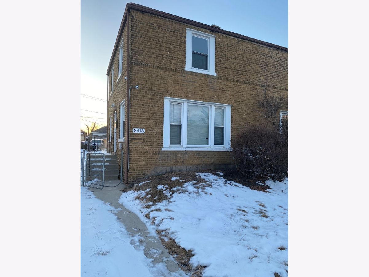 Rented Chicago Illinois, 8418 Jeffery