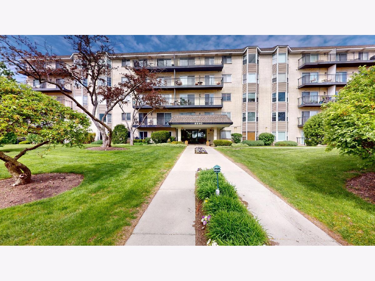 Condominiums & Homes Sold Morton Grove Estates Morton Grove Illinois, 8640 Waukegan
