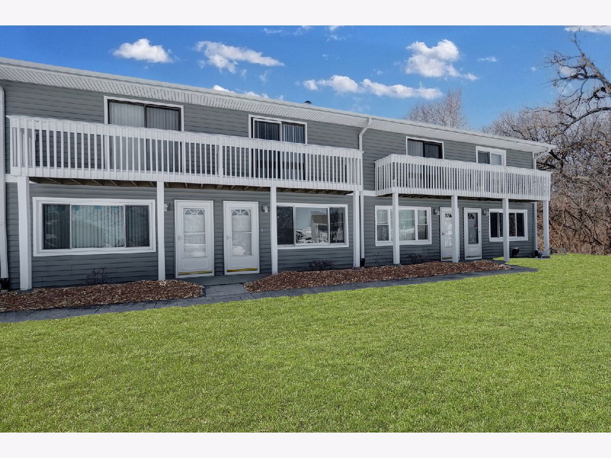 Townhomes & Condos Sold Woodland Hills Gurnee Illinois, 34288 Birch