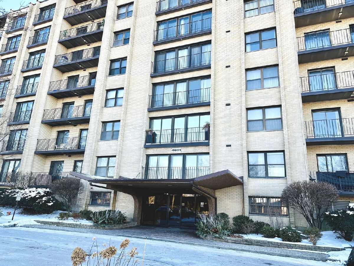 Condominiums Sold Lincolnwood Suites Lincolnwood Illinois, 4601 Touhy