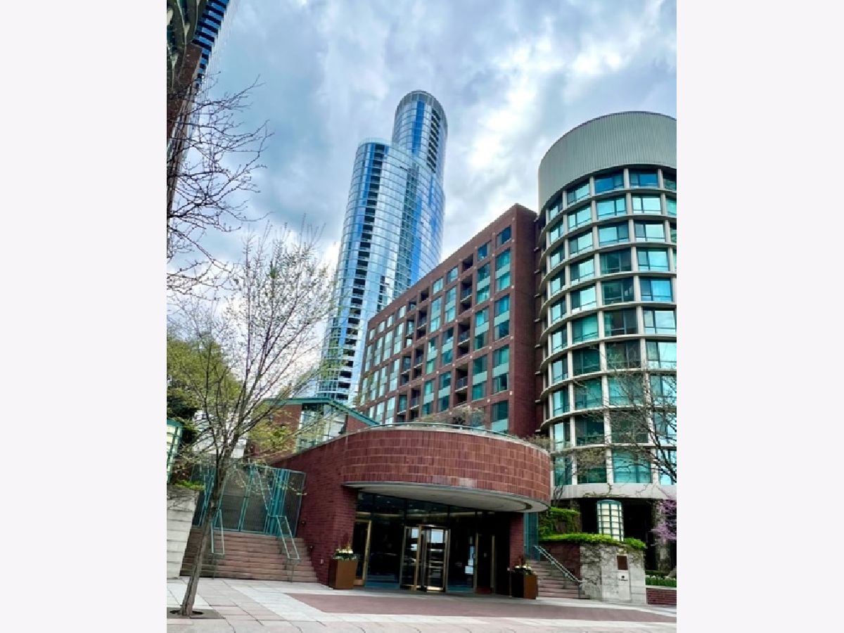 Condominiums Rented Citiview Condos Chicago Illinois, 480 Mcclurg
