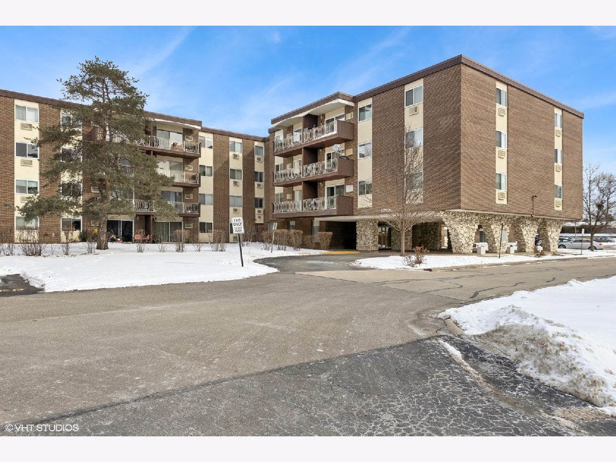 Condominiums Sold Point West Lombard Illinois, 1321 Finley