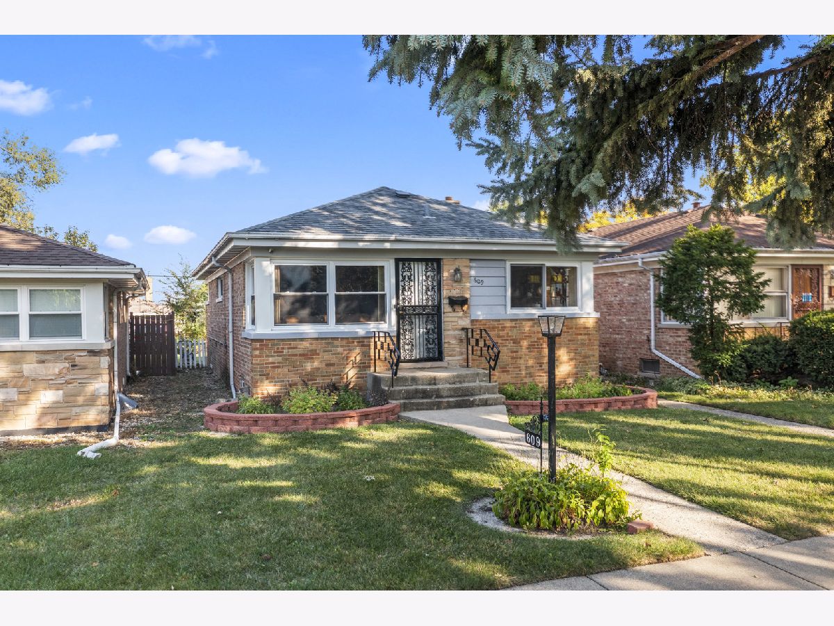  Rented Bellwood Illinois, 609 Linden