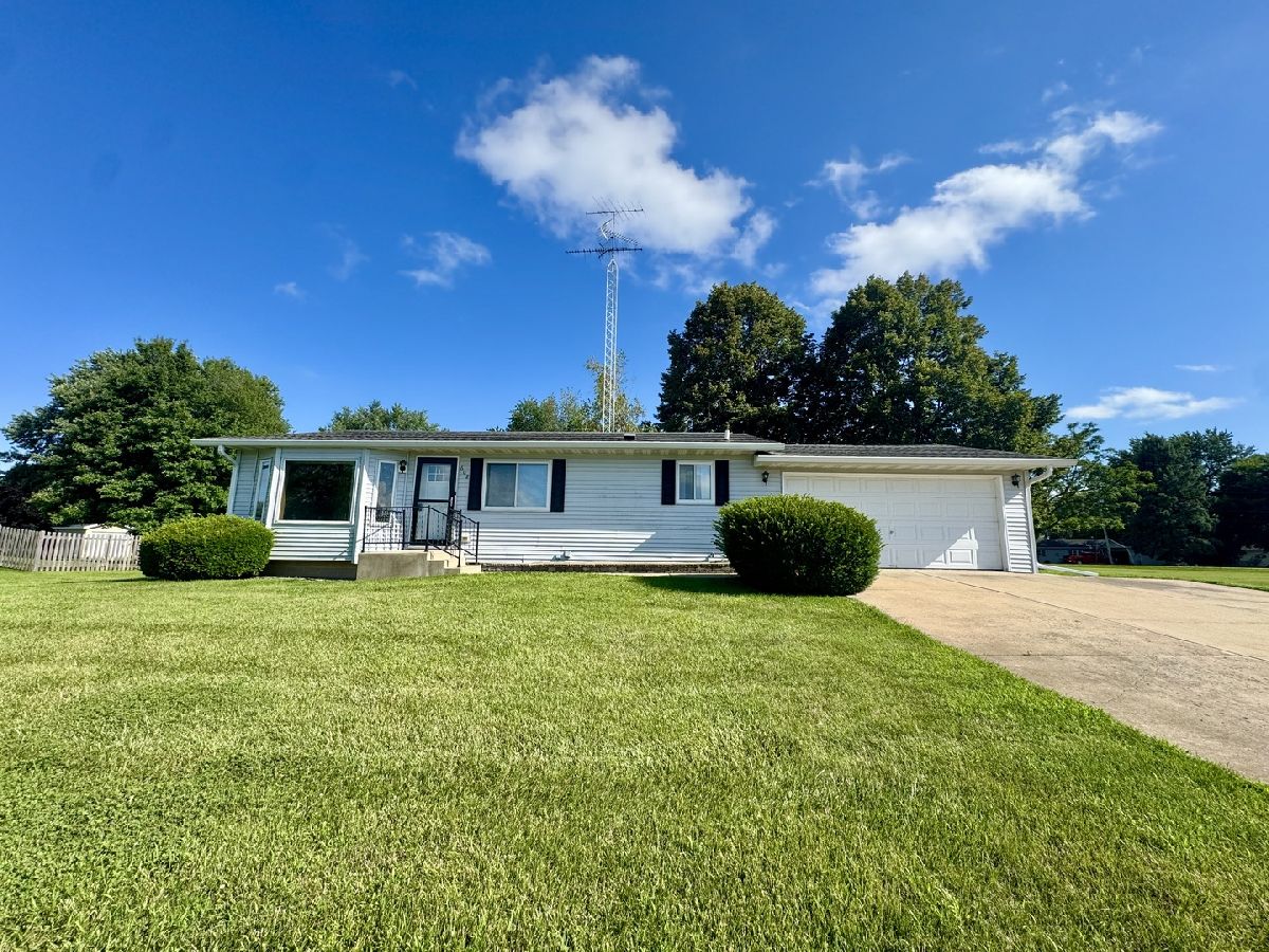  Sold Cherry Illinois, 602 Cherry
