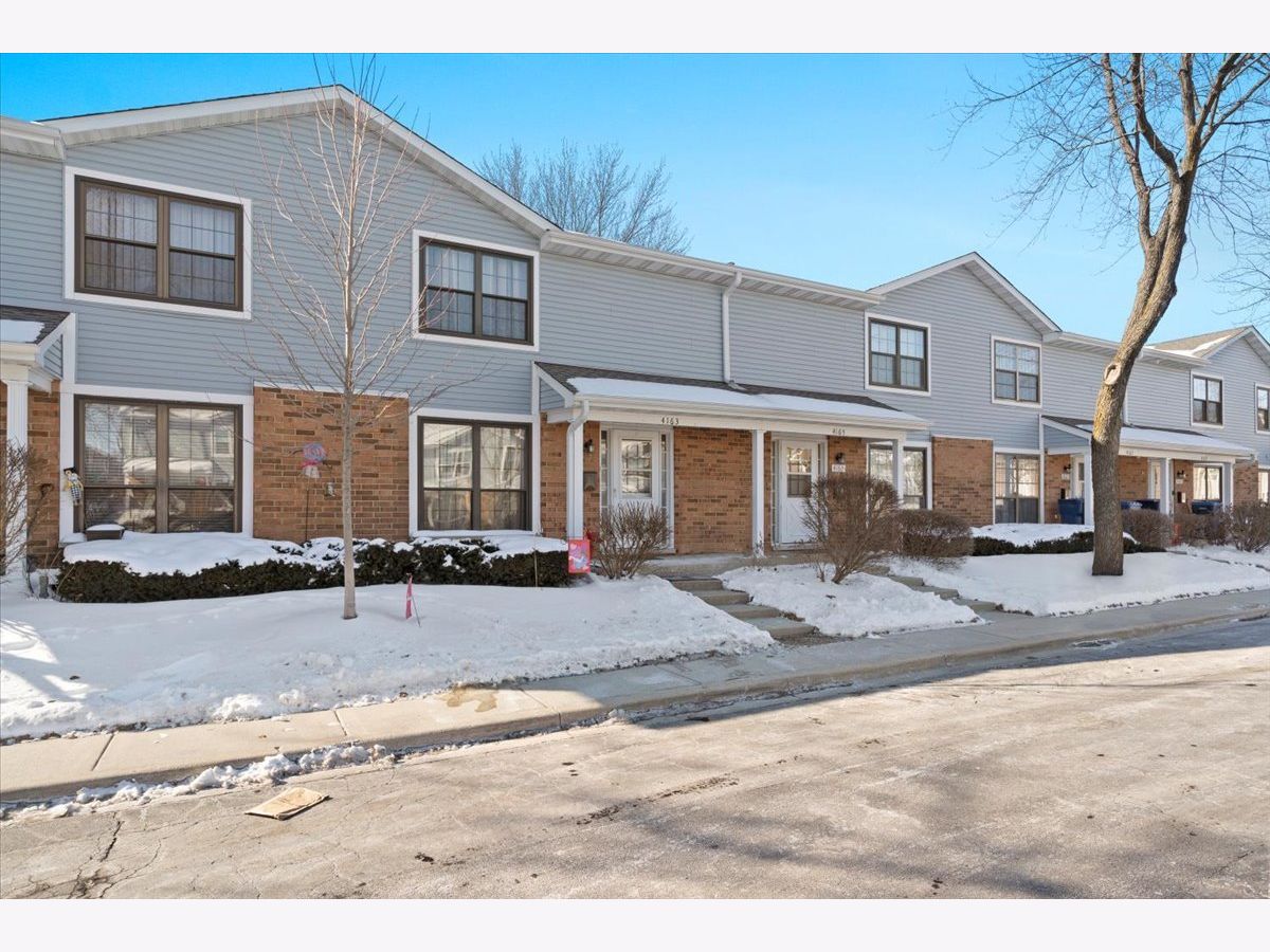 Townhomes Sold Continental Village Waukegan Illinois, 4163 Continental