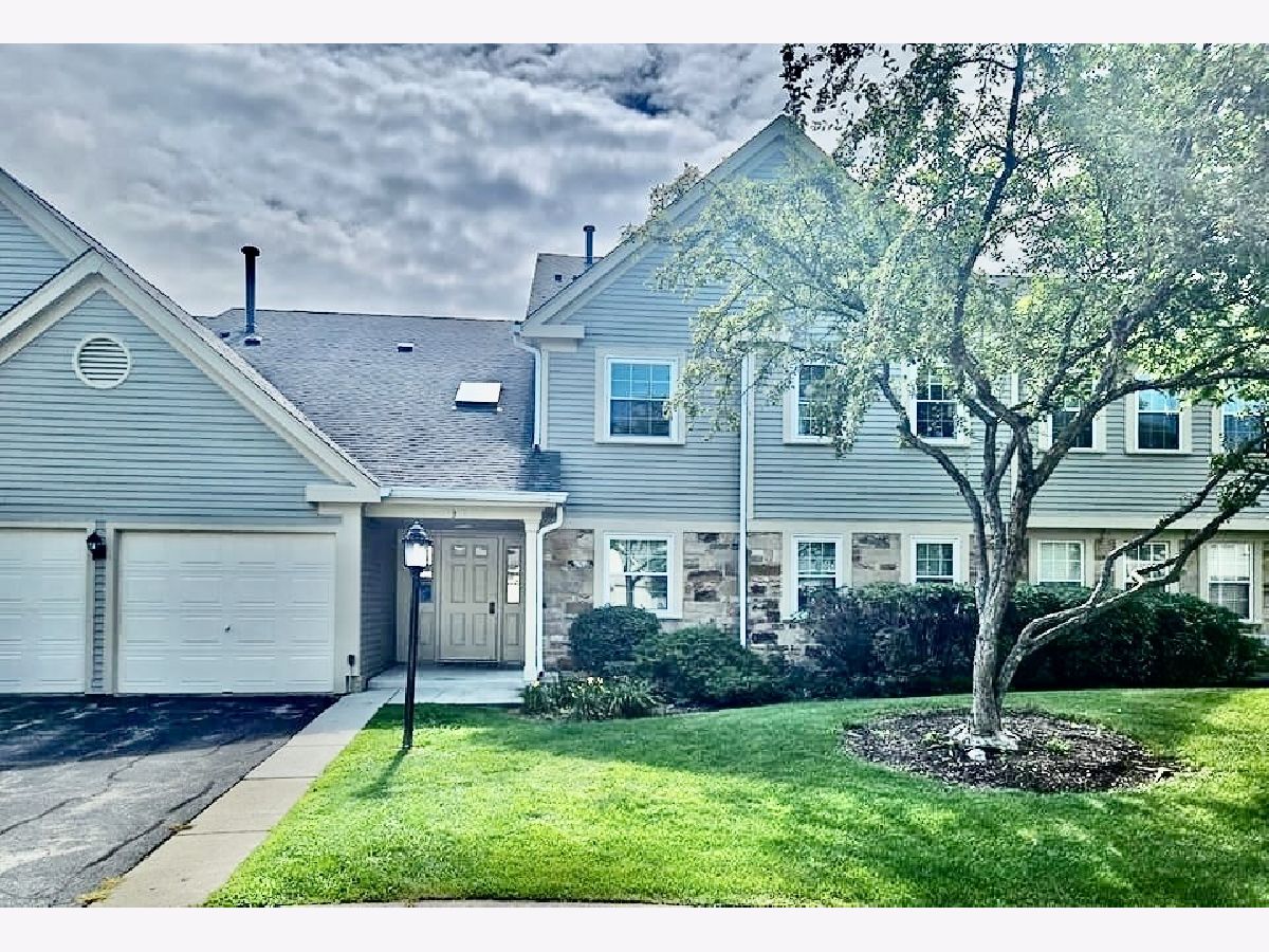 Townhomes & Condos Sold Towne Place Schaumburg Illinois, 3 Aberdeen