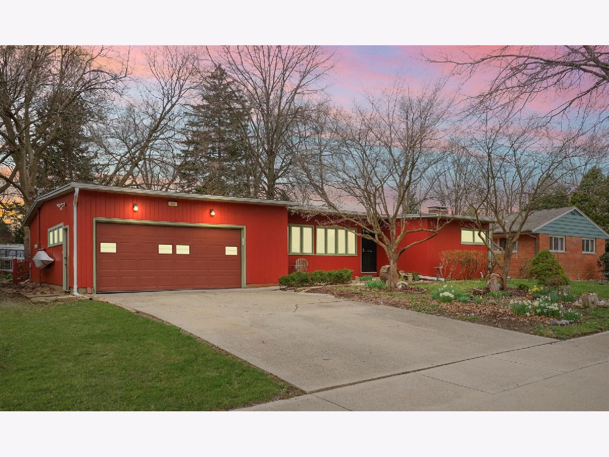 Homes & Condos & Townhomes Sold University Downs Urbana Illinois, 305 Colorado