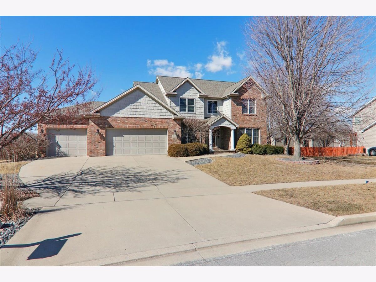 Homes & Condos & Townhomes Sold North Bridge Normal Illinois, 2685 Chandler