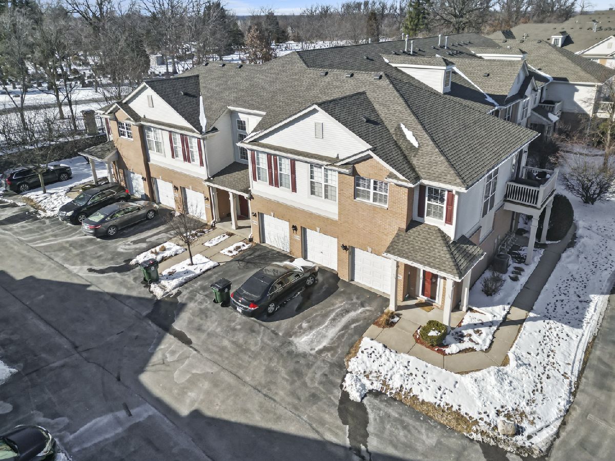 Condos & Townhomes Sold Asbury Woods Justice Illinois, 8232 Concord
