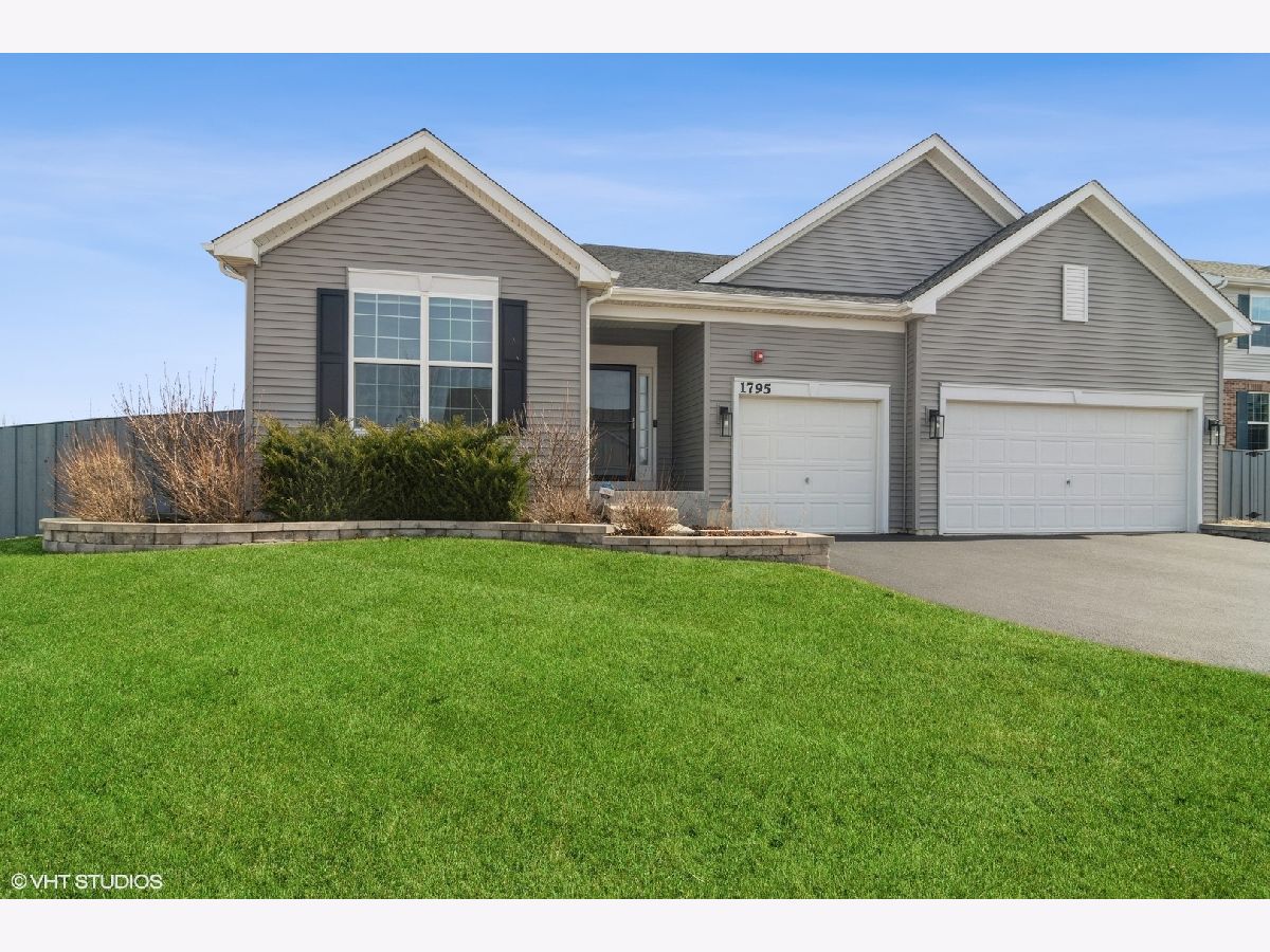 Homes Sold Amber Meadows Hoffman Estates Illinois, 1795 Newberry