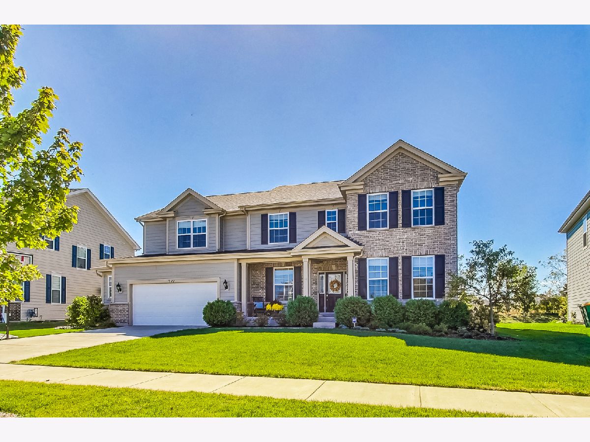 Homes Sold Stonebridge Hawthorn Woods Illinois, 122 Flint Creek