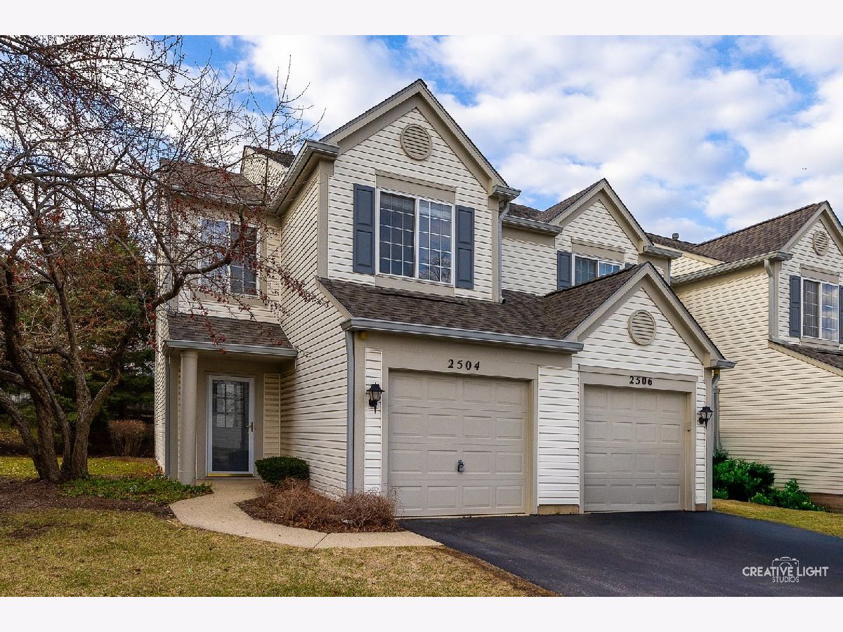 Townhomes Rented Carrolwood Naperville Illinois, 2504 Carrolwood