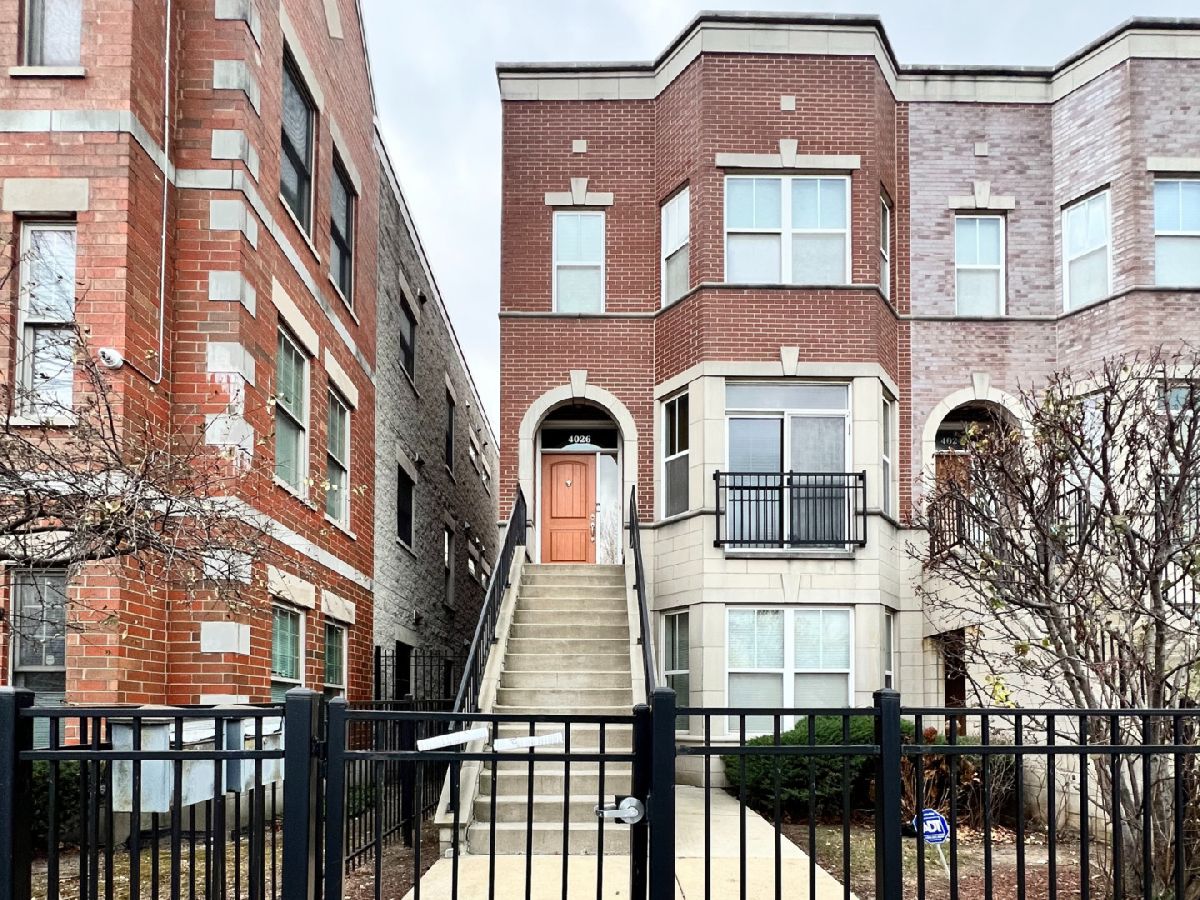  Rented Chicago Illinois, 4026 Oakenwald