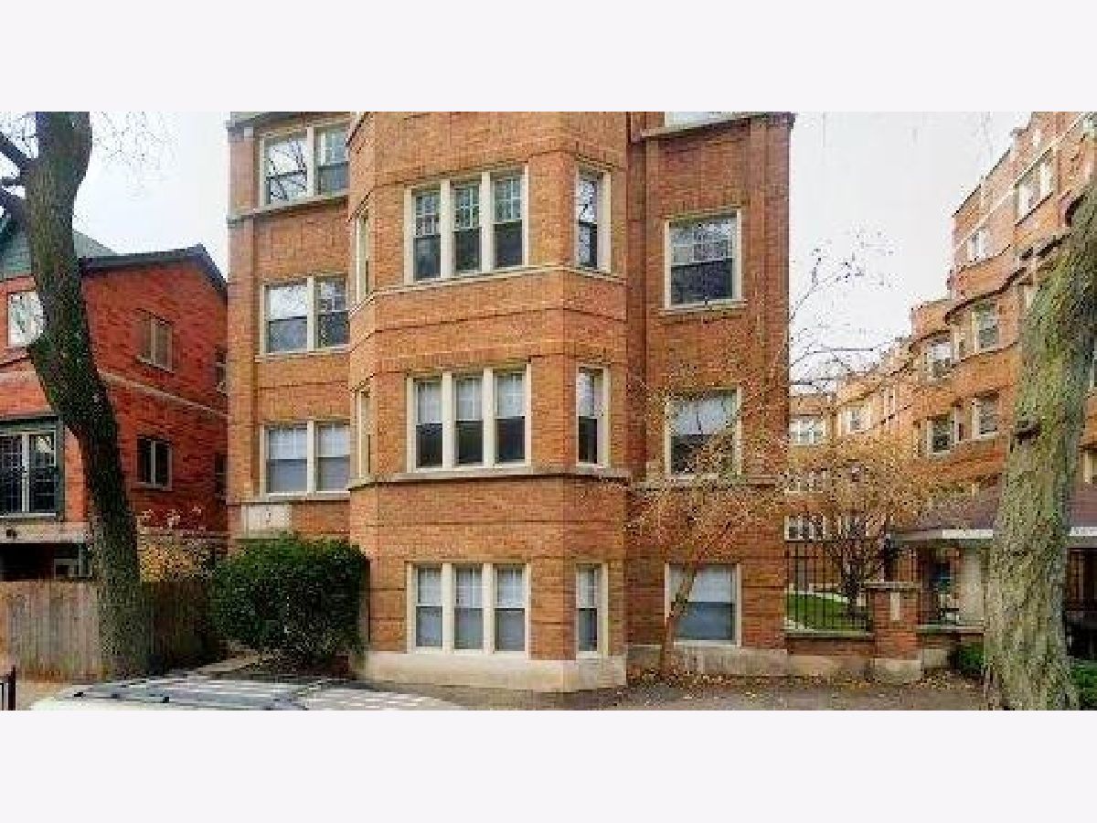 Condominiums & Homes Rented Edgewater Beach Chicago Illinois, 5330 Kenmore