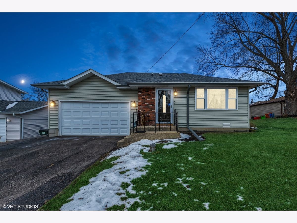 Homes Sold East Loon Lake Shore Antioch Illinois, 22114 Loon