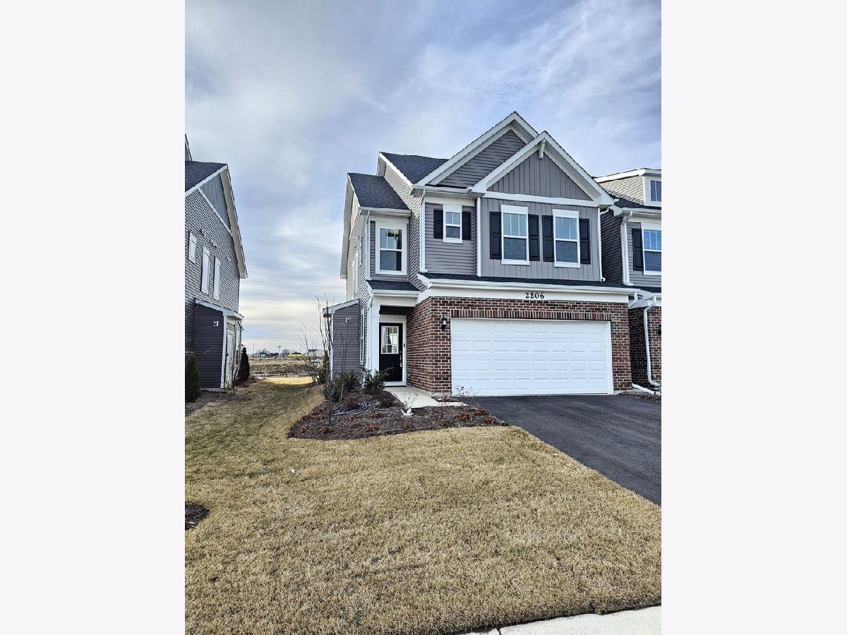 Condos & Townhomes Rented Naperville Polo Club Townhomes Naperville Illinois, 2206 Horseshoe