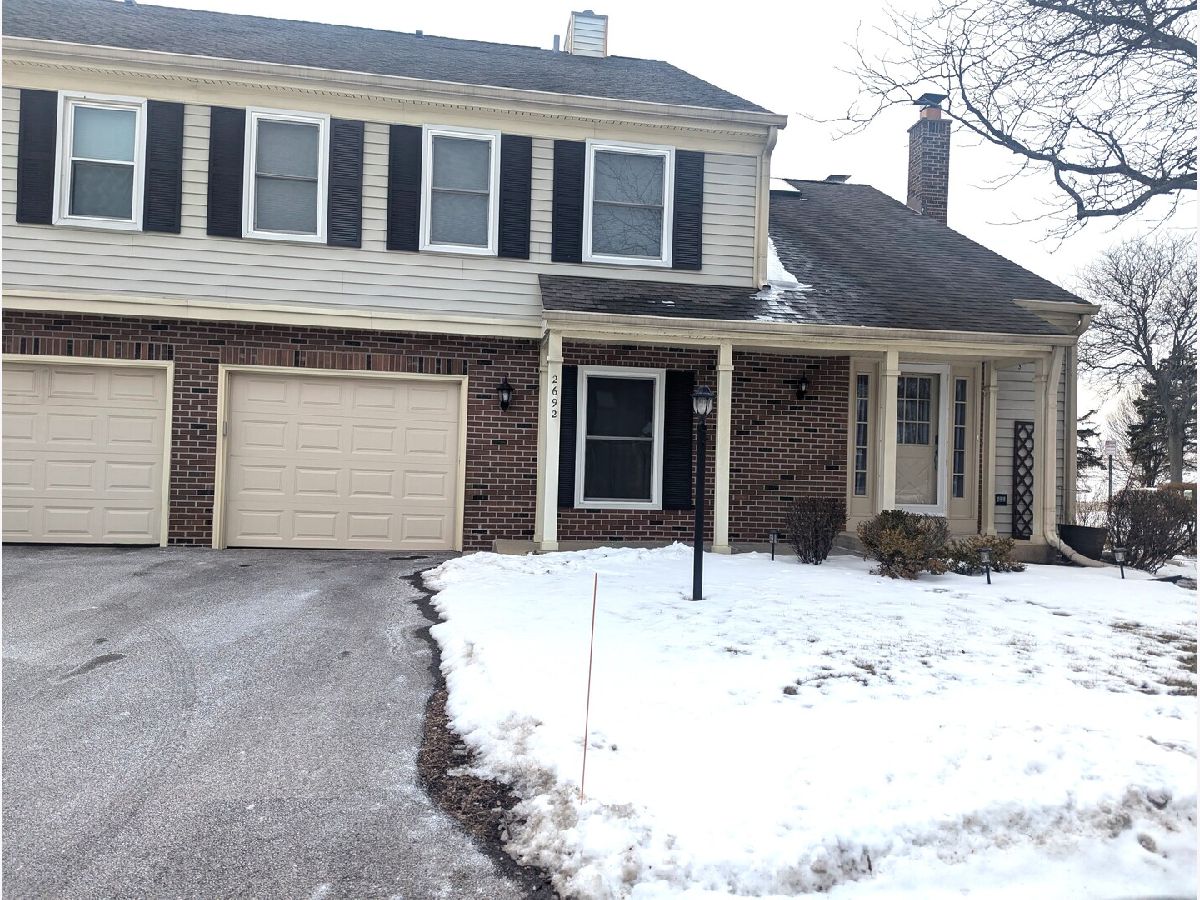 Townhomes & Condos Rented College Hill Schaumburg Illinois, 2692 College Hill