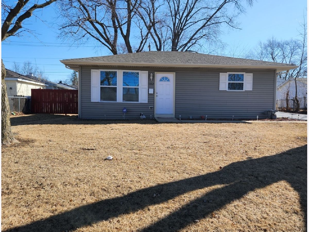 Homes & Townhomes Sold Golf View Highlands Carpentersville Illinois, 102 Caddy