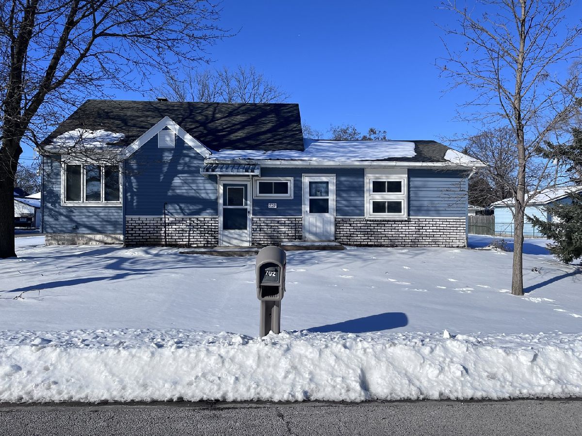  Rented Machesney Park Illinois, 702 Marie
