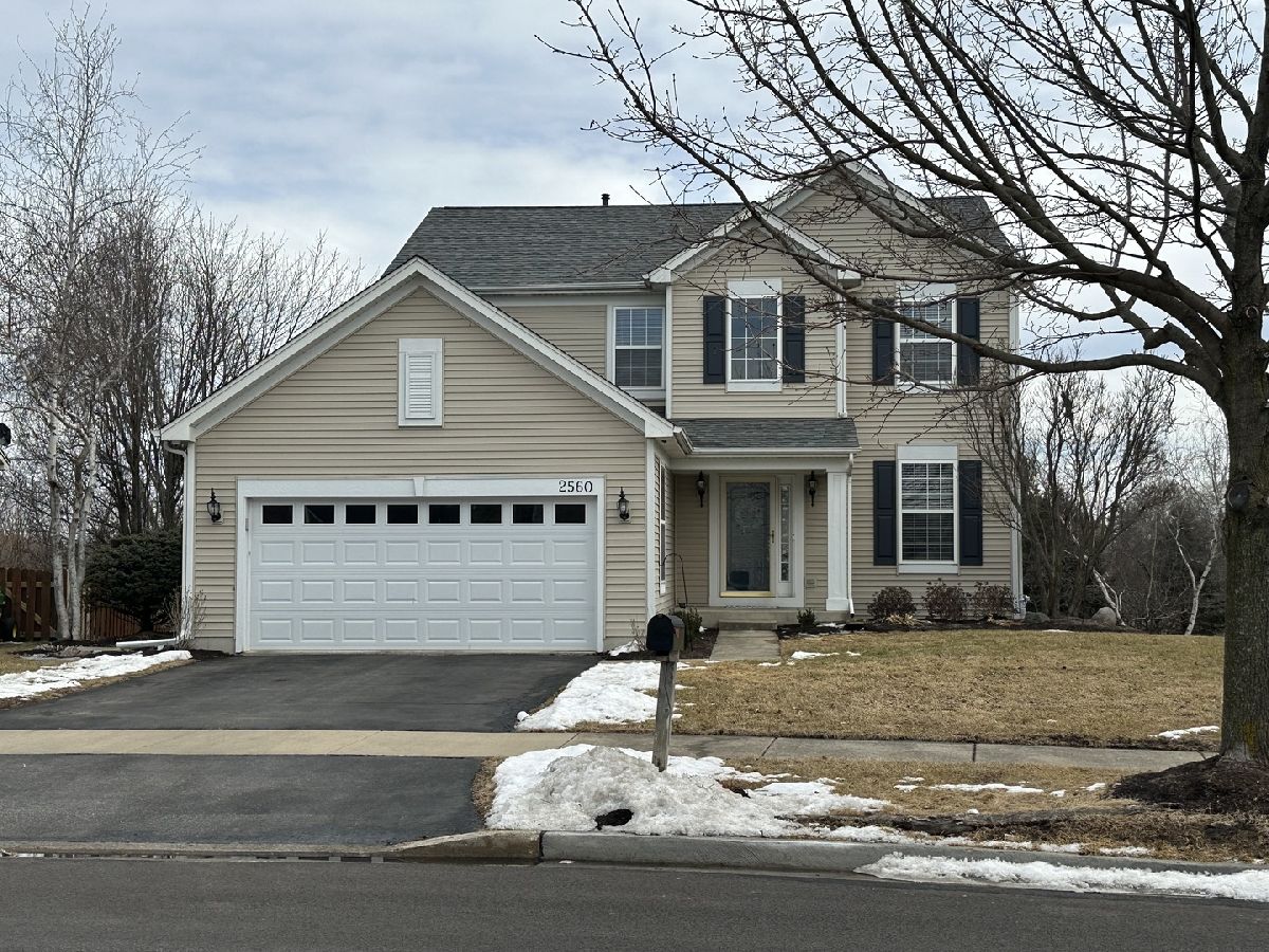 Homes & Townhomes Sold Blackberry Crossing Montgomery Illinois, 2560 Deer Point