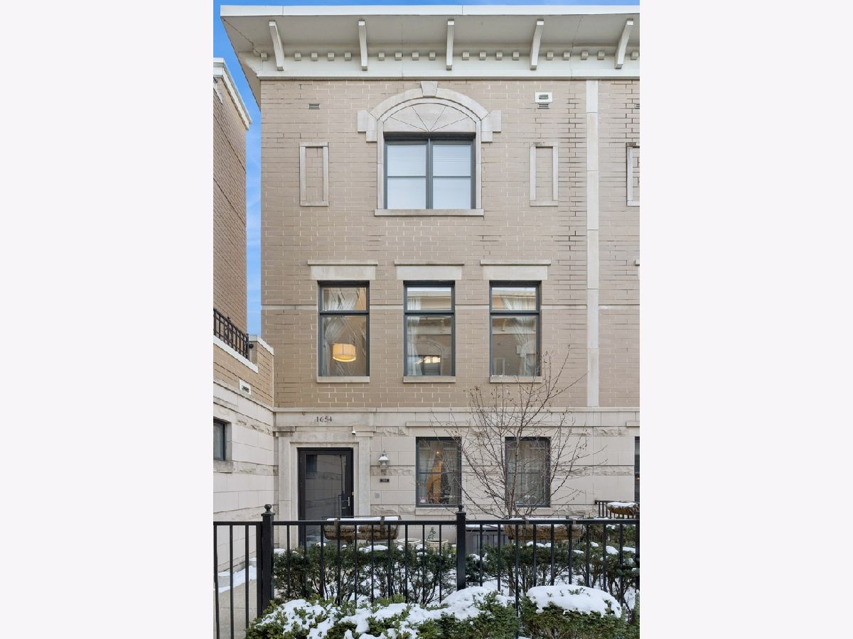 Townhomes Sold Kensington Park Ii Chicago Illinois, 1654 Indiana