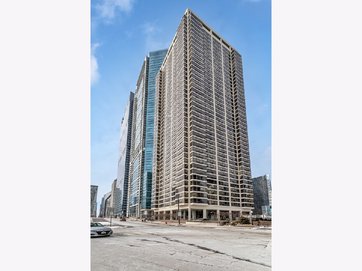 Condominiums Rented Buckingham Residences Chicago Illinois, 360 Randolph