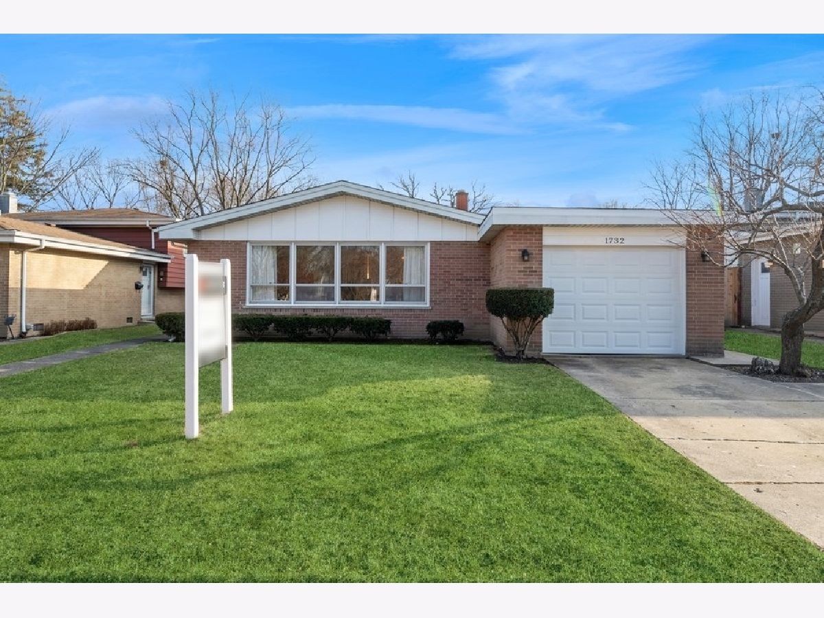 Homes Sold Sherwood Forest Highland Park Illinois, 1732 Richfield