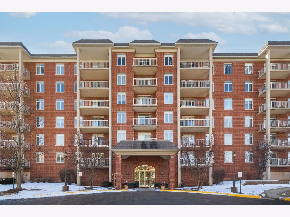 Condos & Townhomes & Homes Sold Woodlands Of Morton Grove Morton Grove Illinois, 8300 Callie