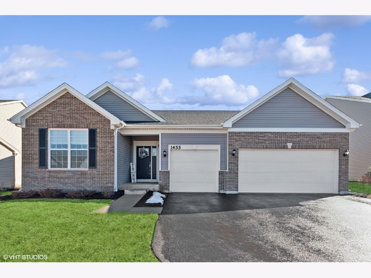 Homes Sold Fox Pointe Elburn Illinois, 1455 Keller