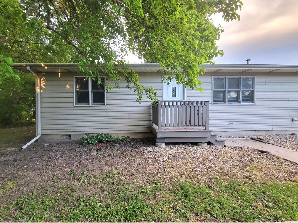  Rented Ottawa Illinois, 208 Nebraska