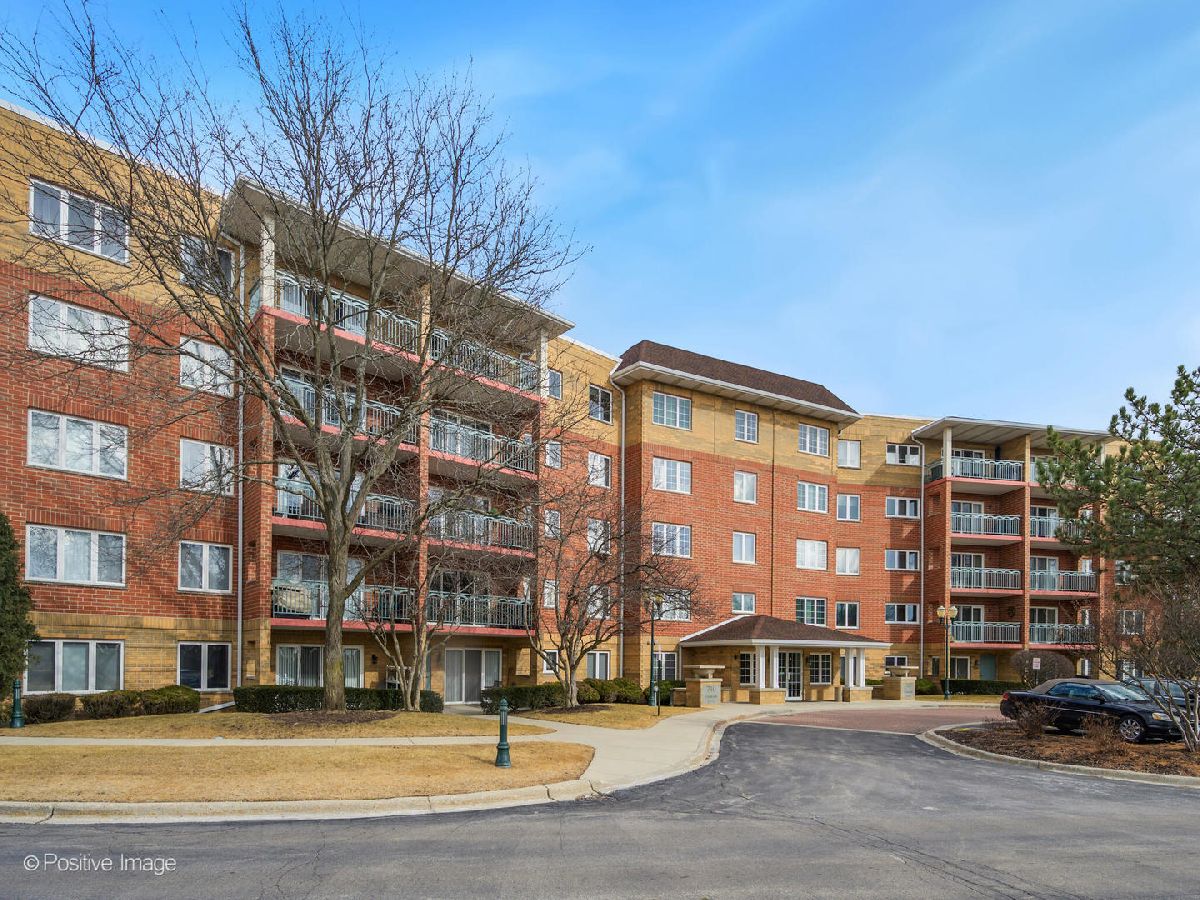 Condominiums Sold Creekside Mount Prospect Illinois, 740 Creekside