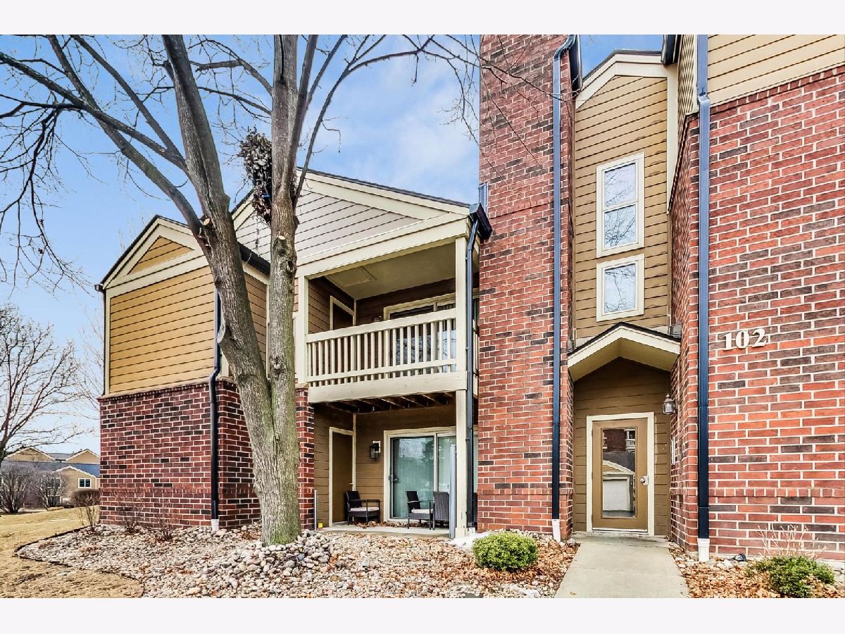 Condominiums Sold Park Bloomingdale Bloomingdale Illinois, 102 Glengarry