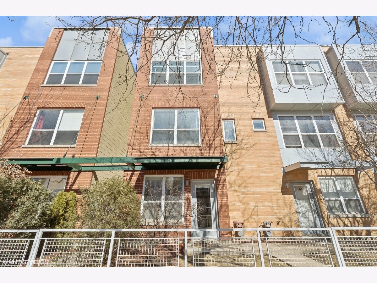 Townhomes Sold The 3500 Club Chicago Illinois, 3512 Belmont