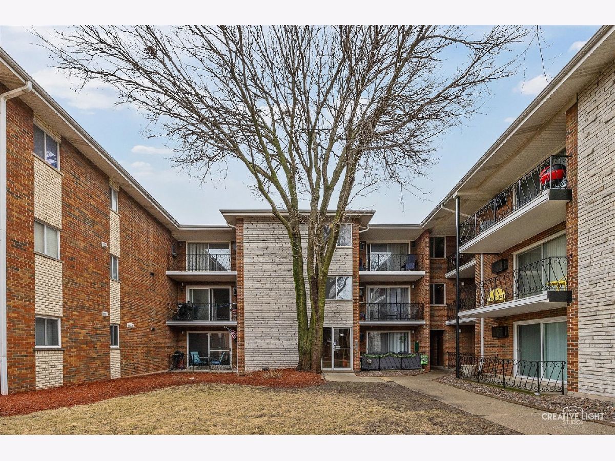 Homes & Condominiums Sold Greenwood Village Chicago Illinois, 3935 104th